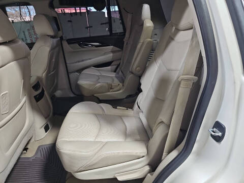 2015 Cadillac Escalade Luxury