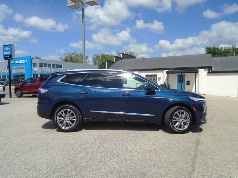 2022 Buick Enclave Essence