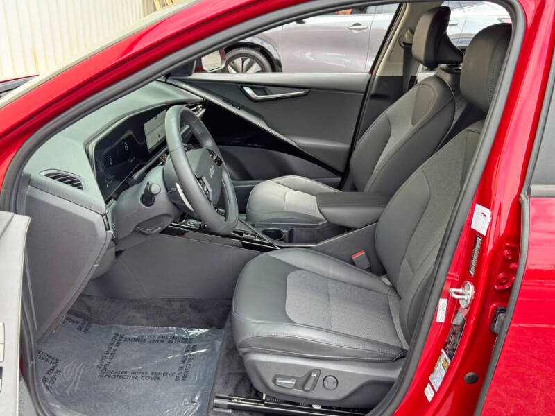2024 Kia Niro EX