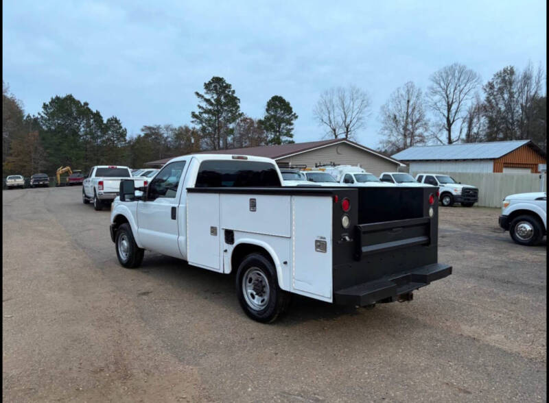2011 Ford F-350 Super Duty XL