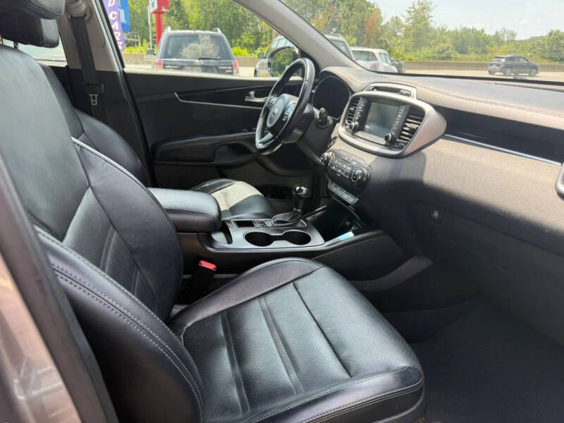 2017 Kia Sorento LX