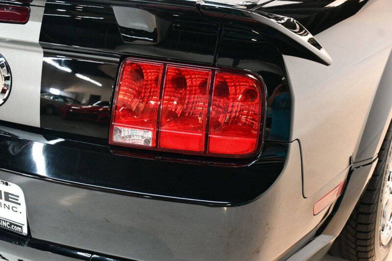 2006 Ford Mustang GT Deluxe