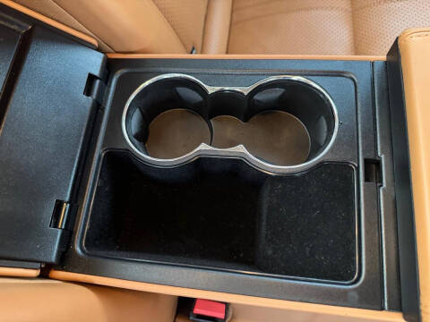 2016 Jaguar XJ R-Sport