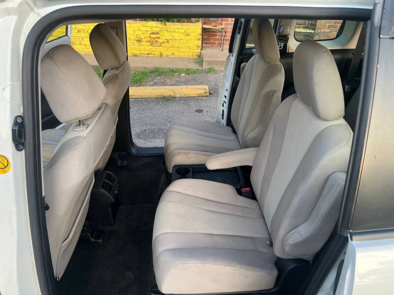 2015 Mazda MAZDA5 Sport