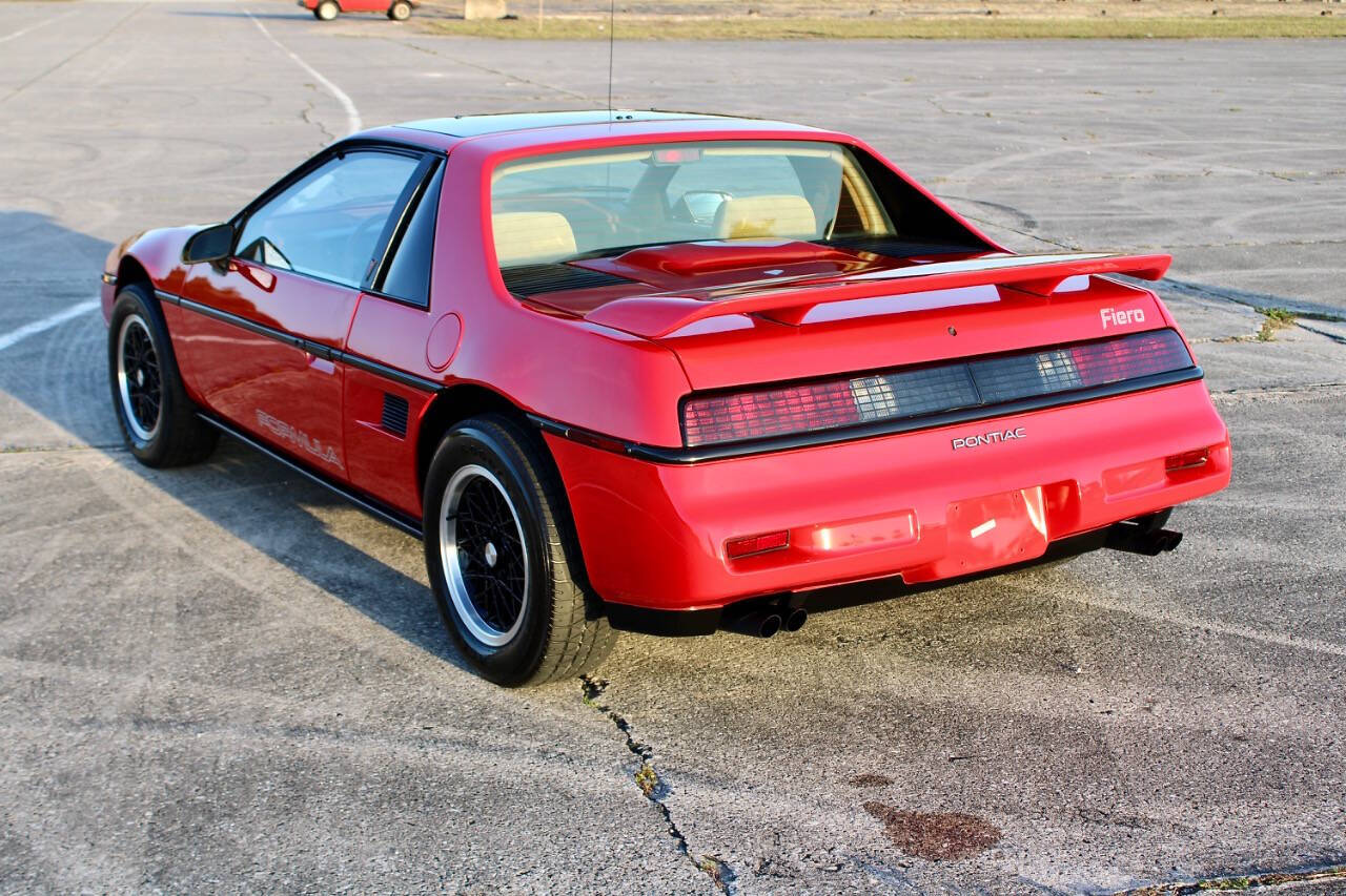 1988 Pontiac Fiero 7