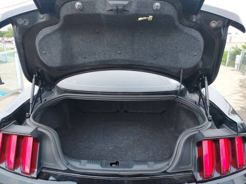 2015 Ford Mustang V6