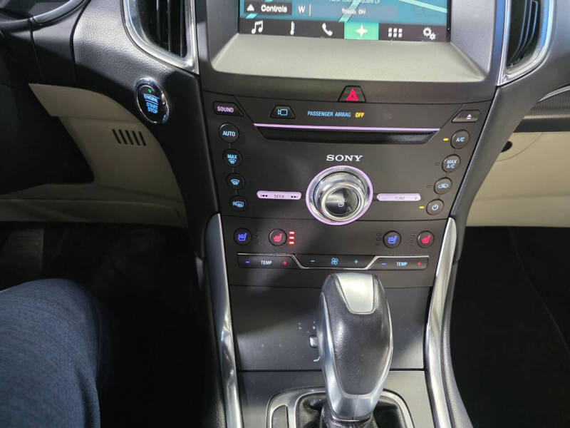 2017 Ford Edge Titanium