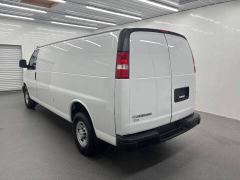 2020 Chevrolet Express 3500