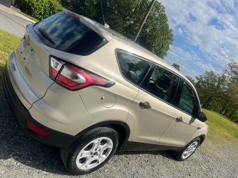 2017 Ford Escape S