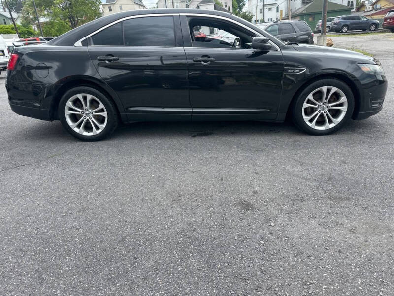 2013 Ford Taurus SHO