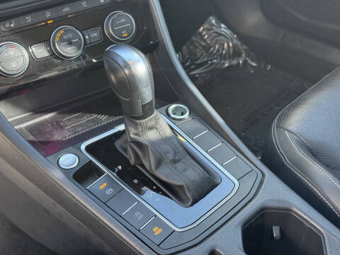 2020 Volkswagen Jetta SEL Premium