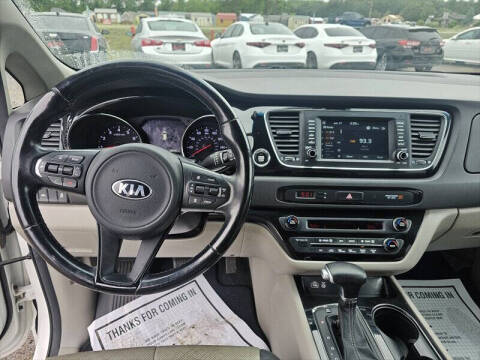 2017 Kia Sedona EX