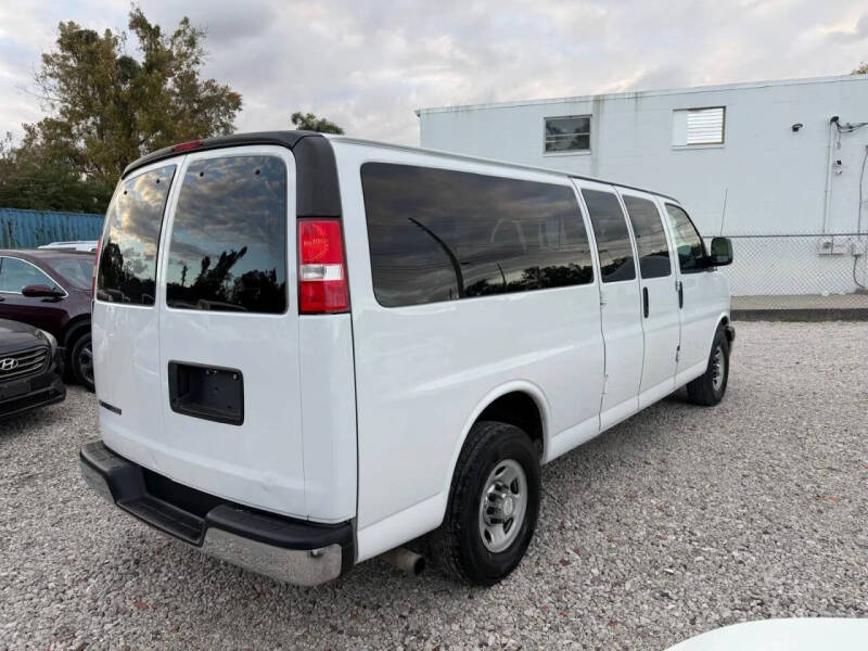 2017 Chevrolet Express LT 3500