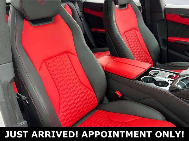 2022 Lamborghini Urus