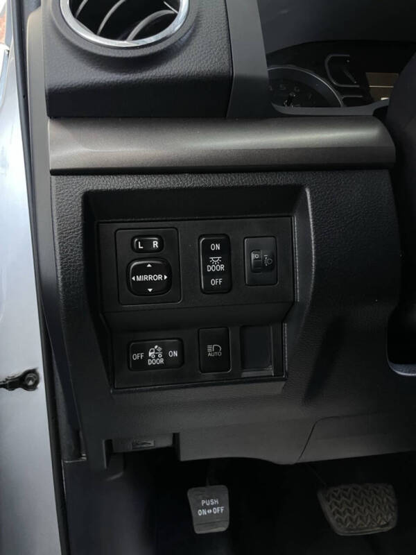 2021 Toyota Tundra SR