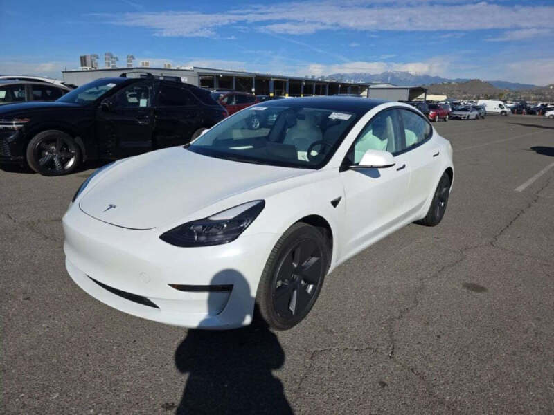 2022 Tesla Model 3 Long Range