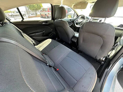 2017 Chevrolet Cruze LS Auto