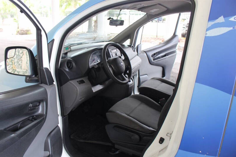 2013 Nissan NV200 S