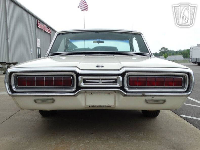 1965 Ford Thunderbird