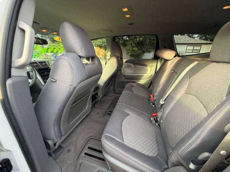 2011 Chevrolet Traverse LT