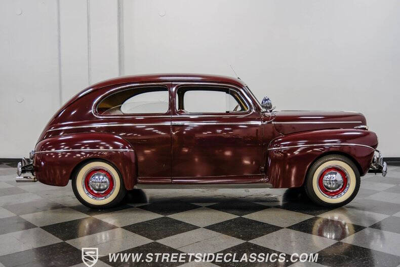 1941 Ford Deluxe