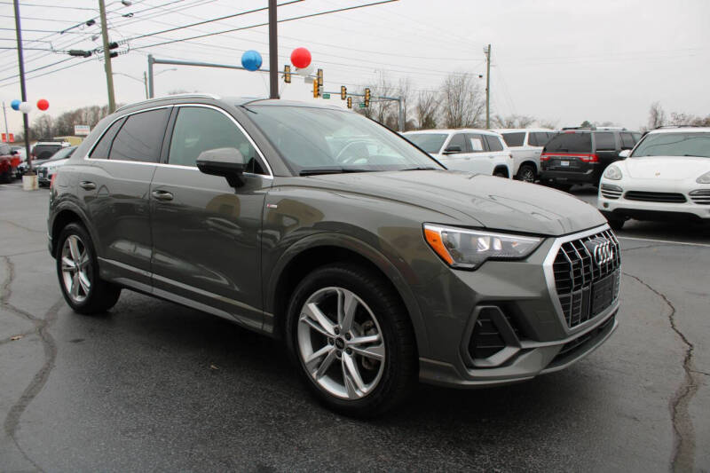 2022 Audi Q3 quattro S line Premium 45 TFSI