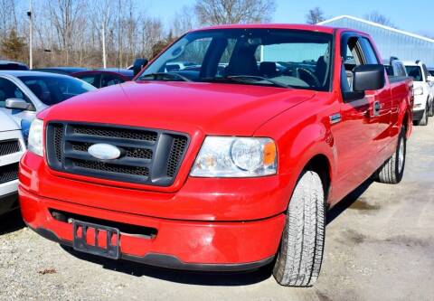 2006 Ford F-150 for sale at PINNACLE ROAD AUTOMOTIVE LLC in Moraine OH