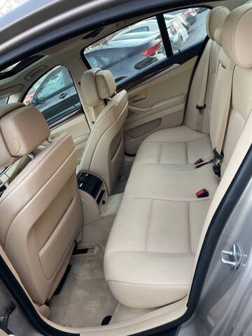 2012 BMW 5 Series 535i