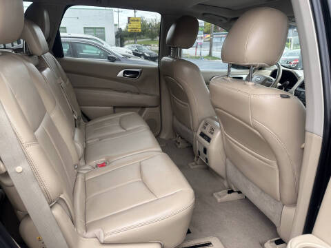 2015 Nissan Pathfinder SL