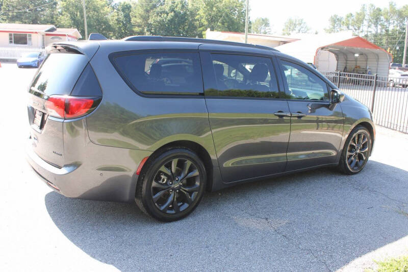 2020 Chrysler Pacifica Limited