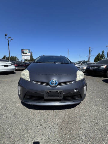 2013 Toyota Prius Three