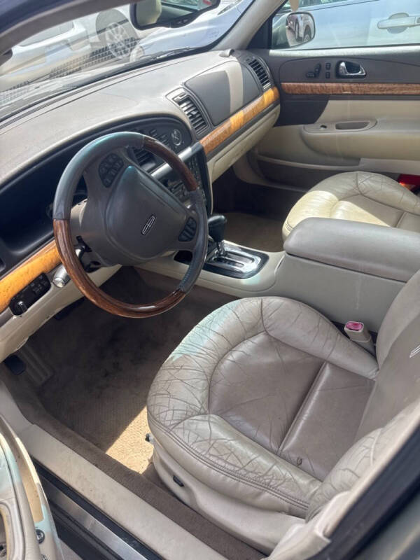 2000 Lincoln Continental