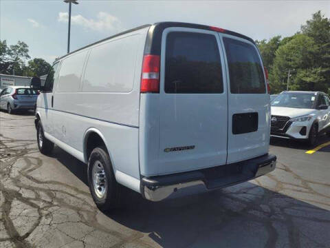 2022 Chevrolet Express 2500