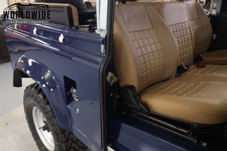 1991 Land Rover Defender