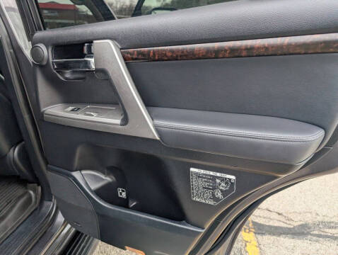 2013 Toyota Land Cruiser