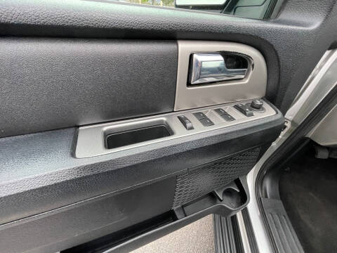 2017 Ford Expedition EL XLT