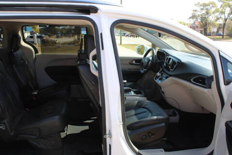 2018 Chrysler Pacifica Touring L Plus