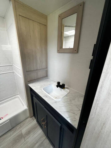 2025 Prime Time RV AVENGER LE 24RLS