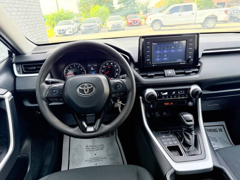2021 Toyota RAV4 LE