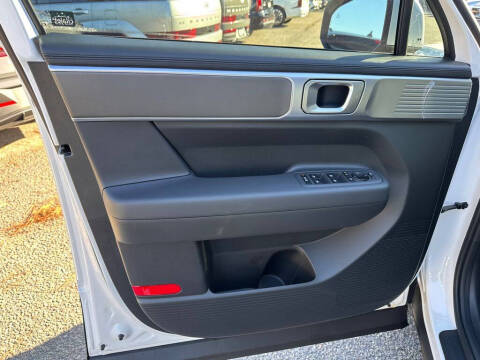 2026 Hyundai Santa Fe Hybrid SE