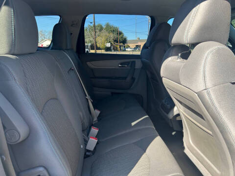 2017 Chevrolet Traverse LS