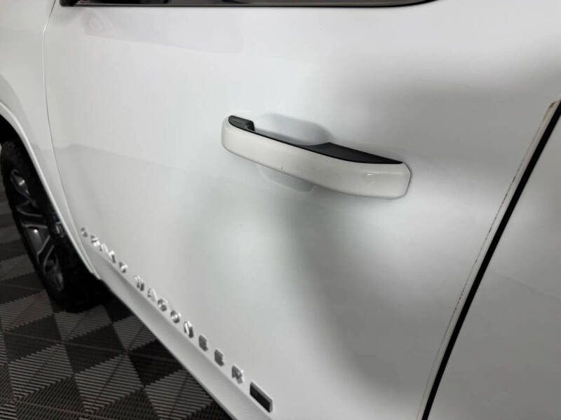 2023 Jeep Grand Wagoneer