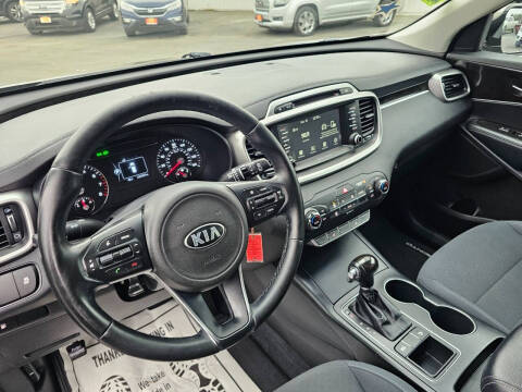 2017 Kia Sorento LX