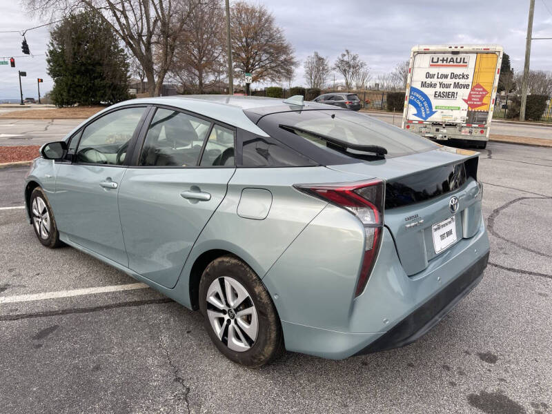 2017 Toyota Prius Two