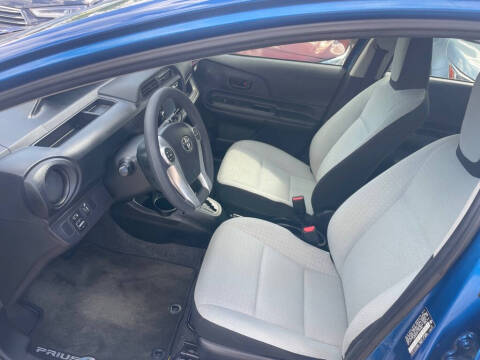 2015 Toyota Prius c One