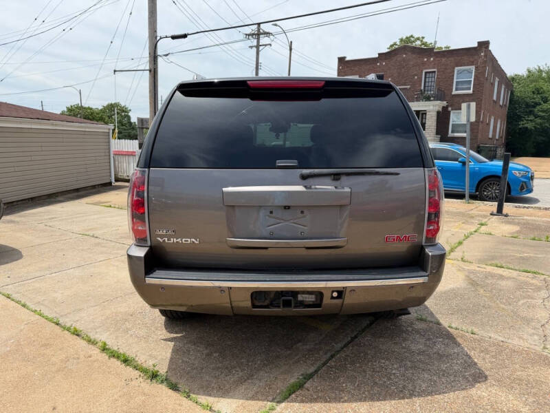 2011 GMC Yukon Denali