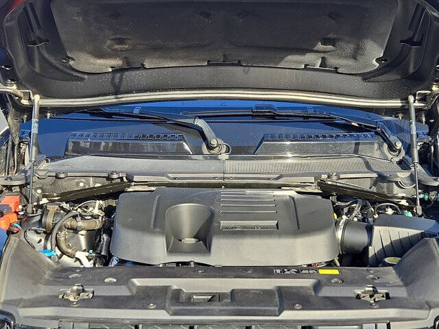 2020 Land Rover Defender 110 SE