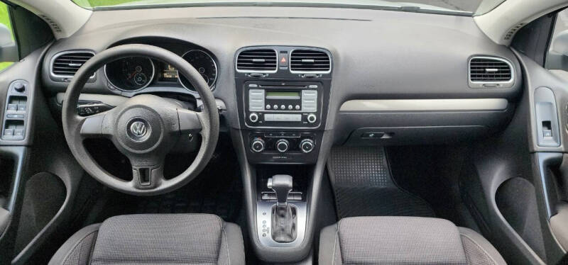 2010 Volkswagen Golf 2.5L PZEV