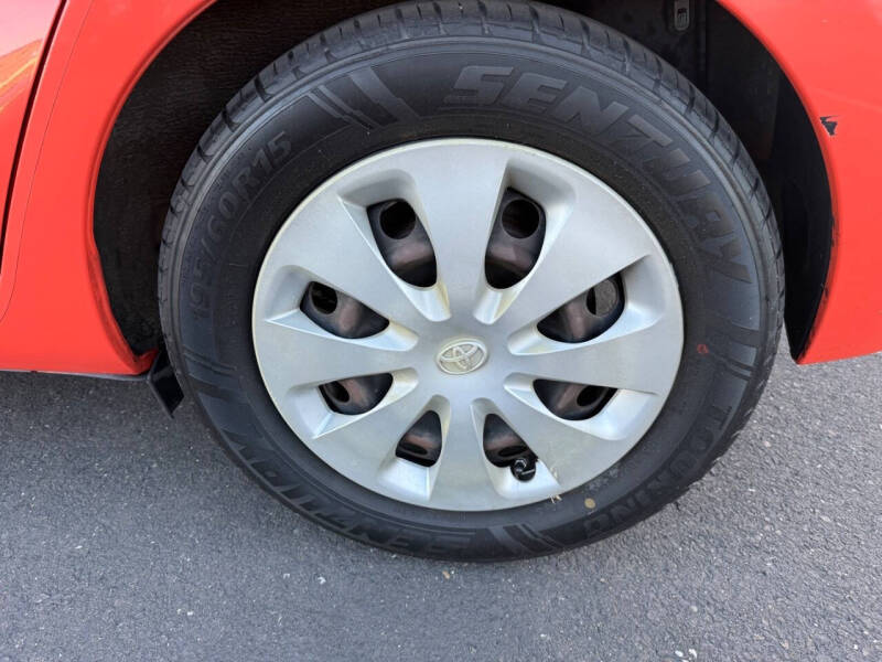 2012 Toyota Prius c Two
