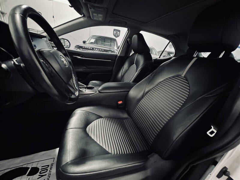 2021 Toyota Camry SE